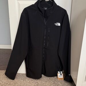 The North Face Men's Black Performance Jacket
